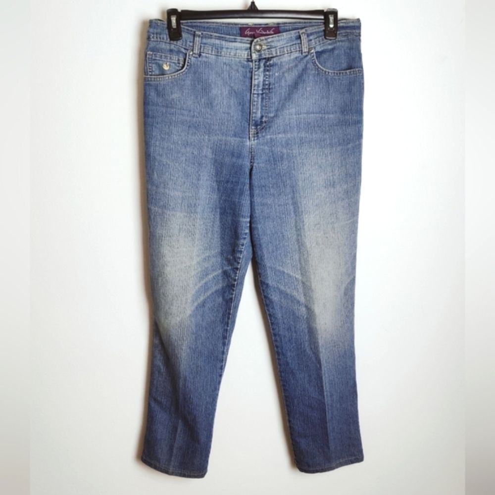 Gloria Vanderbilt GV High Waist Distressed Whiskered Straight Leg Jeans, Sz 14